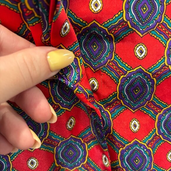 Vintage Lady Manhattan Red and Blue Patterned Blouse Siz S - Picture 9 of 10